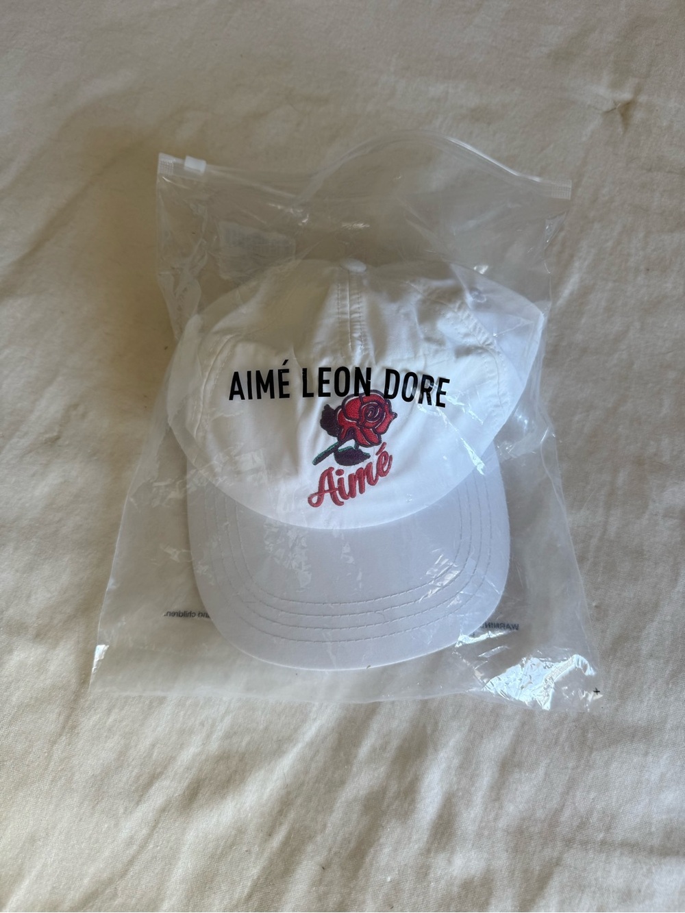 NWT AIMÉ LEON DORE White Rose Logo Baseball Cap